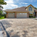 Beacon Hill Bavarian Blend with Series 3000 Onyx border