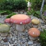 Mushroom Table & Stools